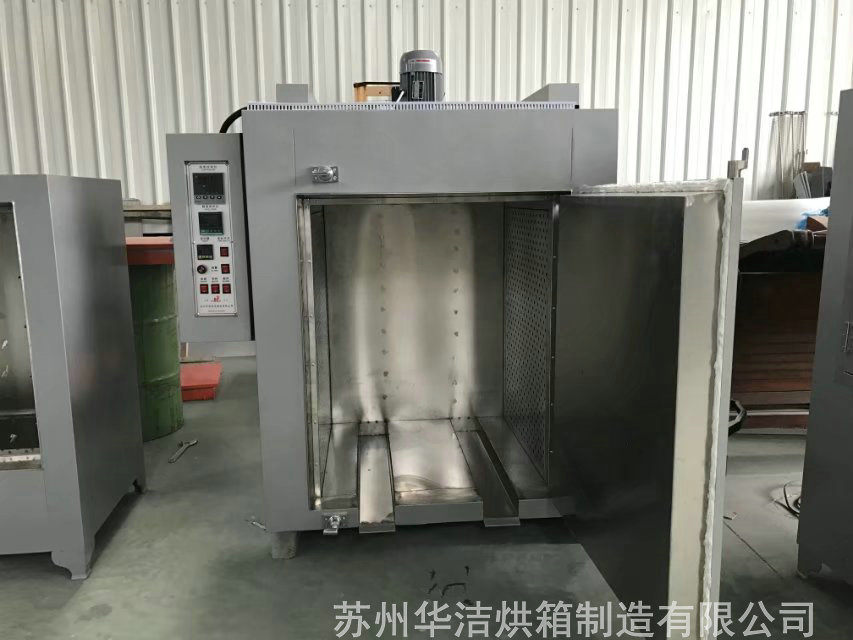 烘箱加熱時是否可以開啟箱門？